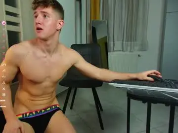 Chaturbate Live Sex Cam of christianlevine_